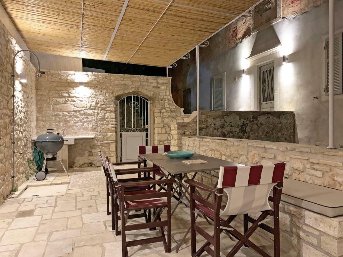 Averto Avali Gaios Exterior photo